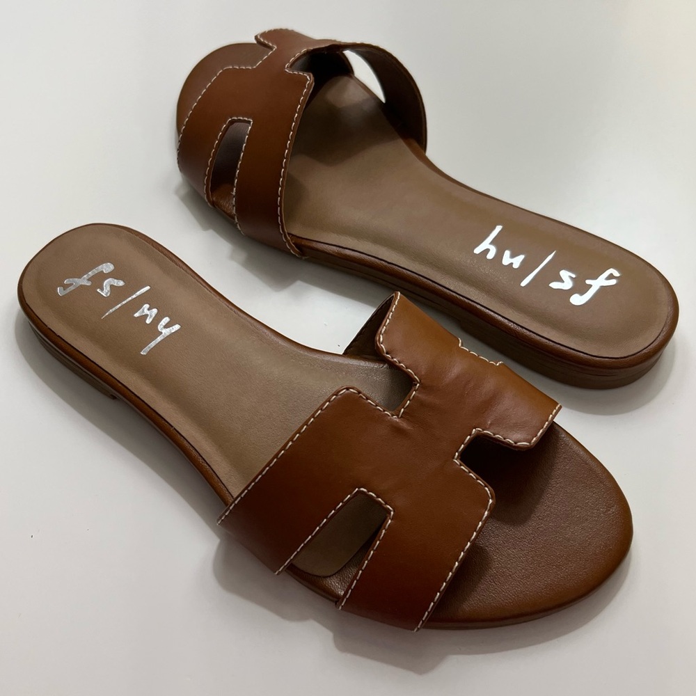 Alibi Sandals